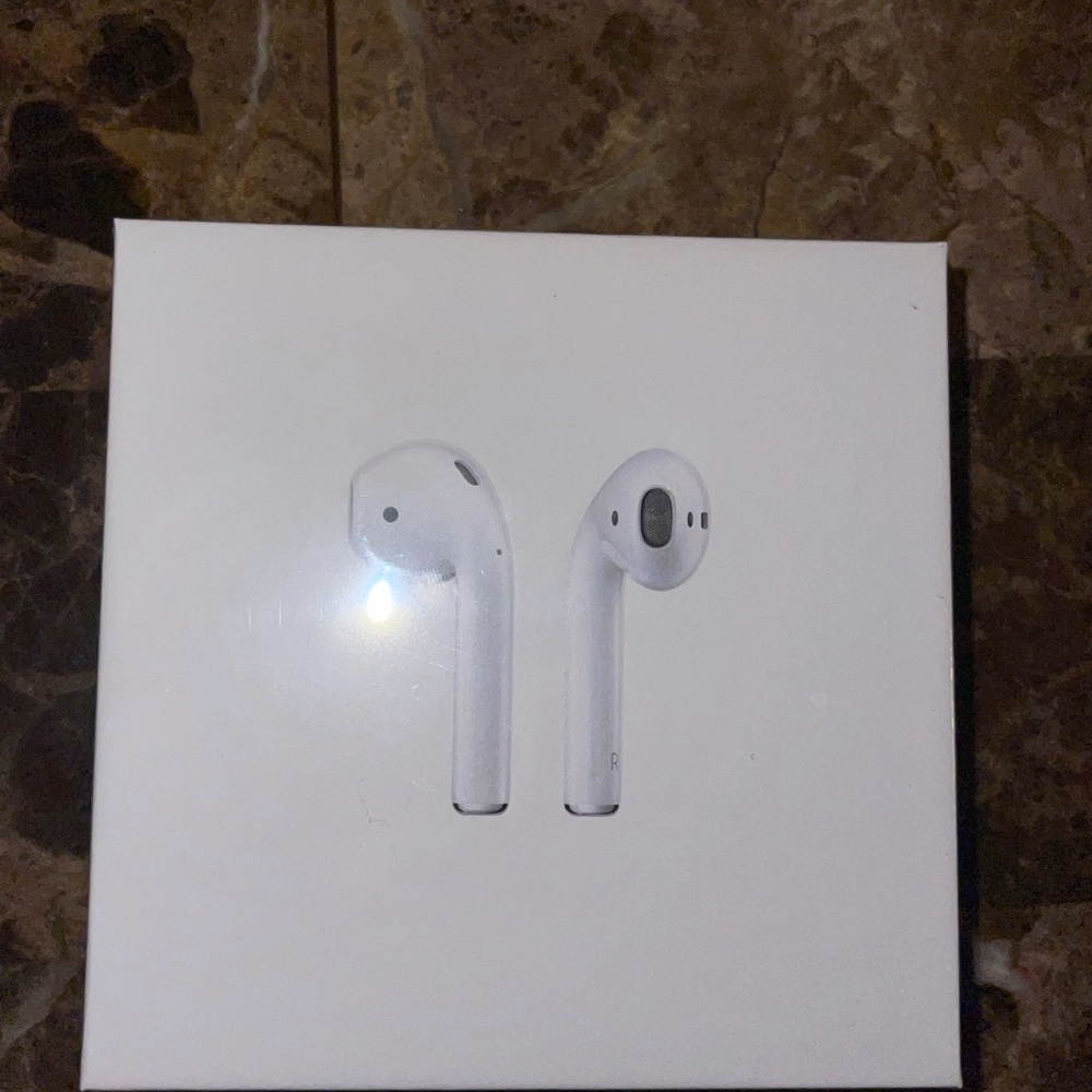 AirPods